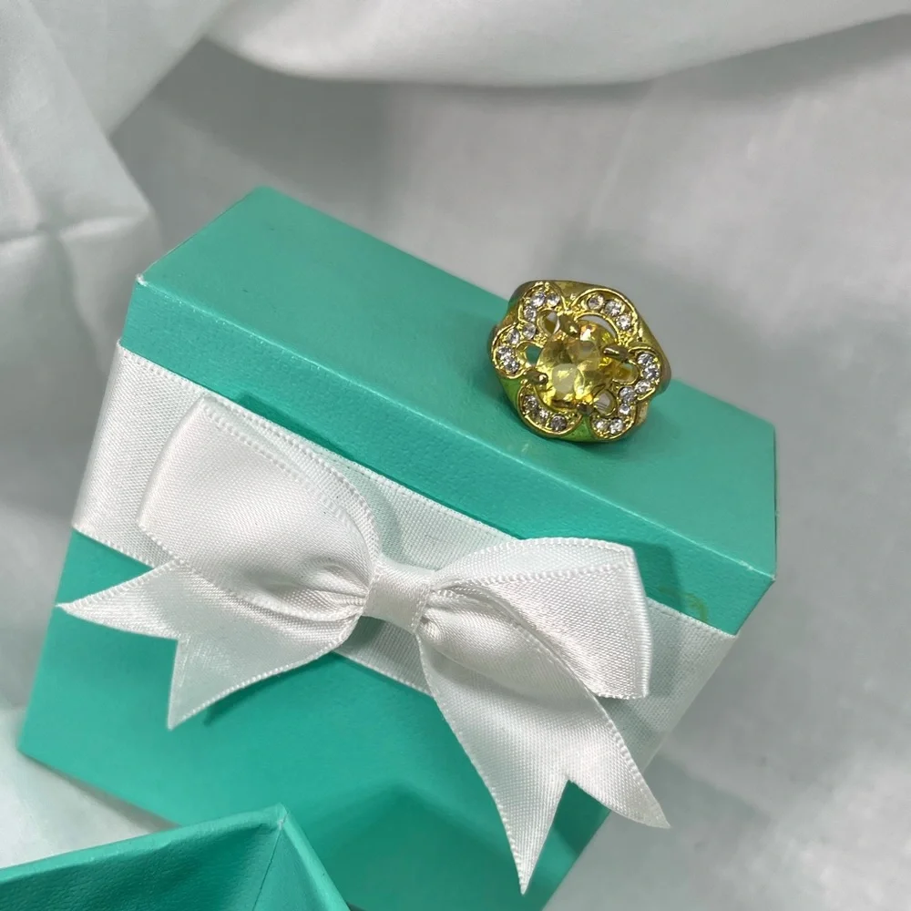 Gorgeous Big Statement Ring Vintage Deadstock 90s Glam